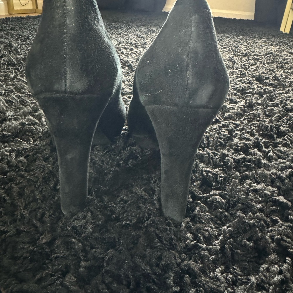 2 FOR $25 5/48 Saks Fifth Avenue Black Suede Platform Pumps Leather 40 9 9.5 10 - Picture 2 of 7
